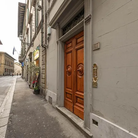 A Few Steps From The Duomo Apartment